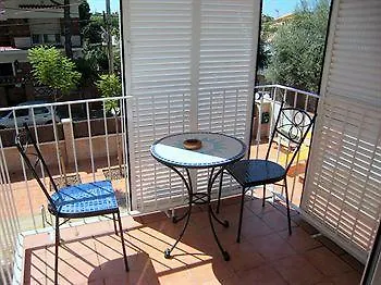 Apartamentos Caru Castelldefels Apartment