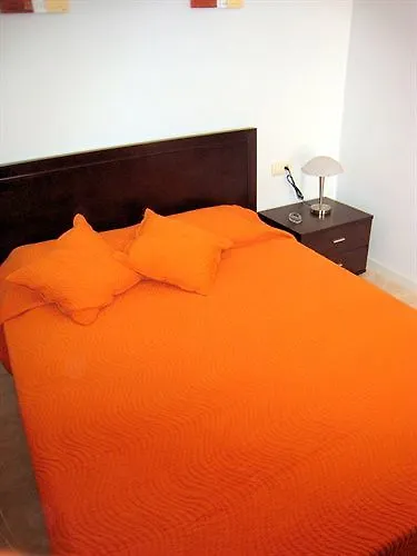 Apartamentos Caru Castelldefels 0*,
