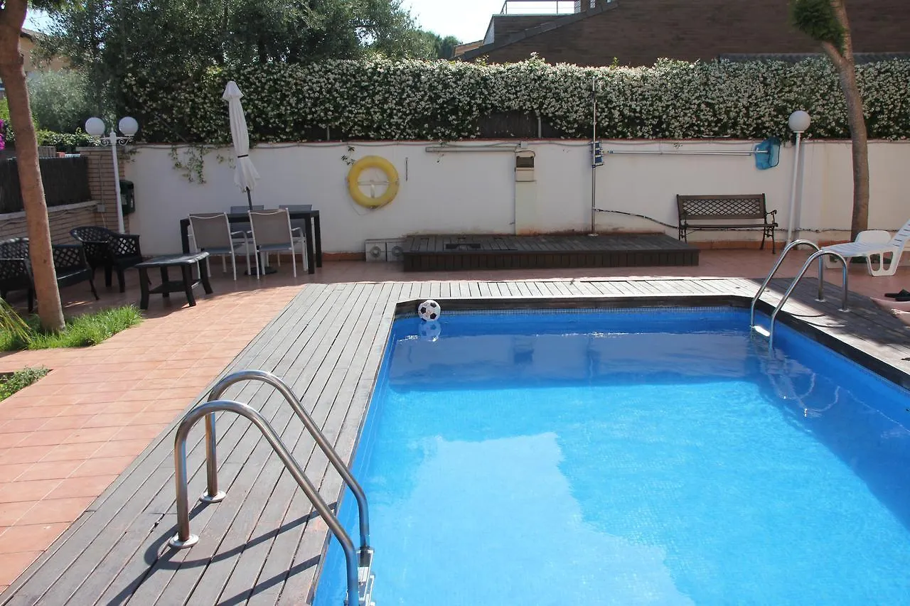 Apartamentos Caru Castelldefels Apartment