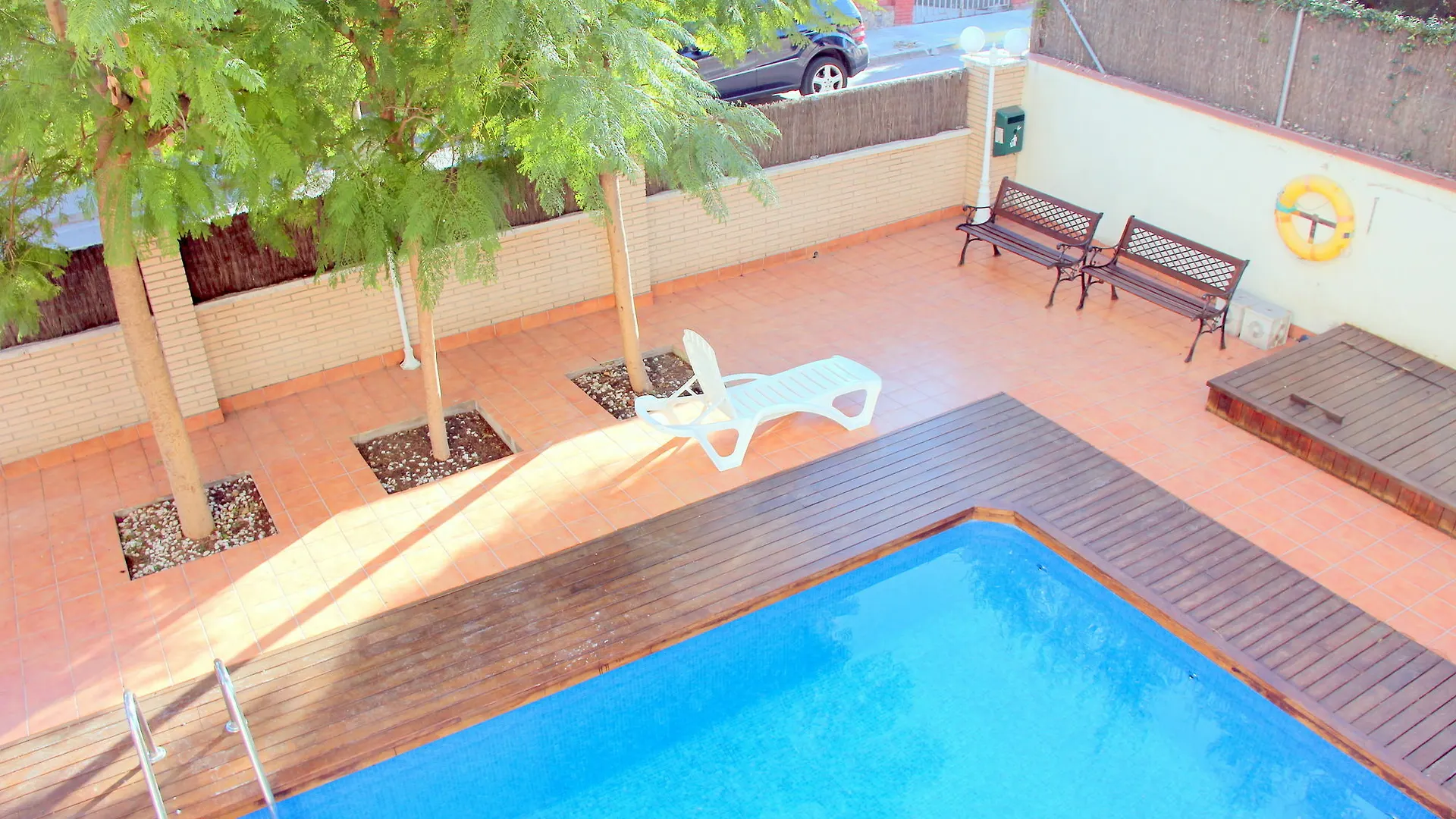 Apartamentos Caru Castelldefels Apartment